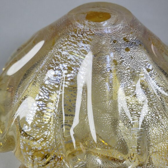 Small Ruffled 6 Lobed Golden Cased Art Glass Bowl with Silver Aventurine Flecks - Picture 8 of 10